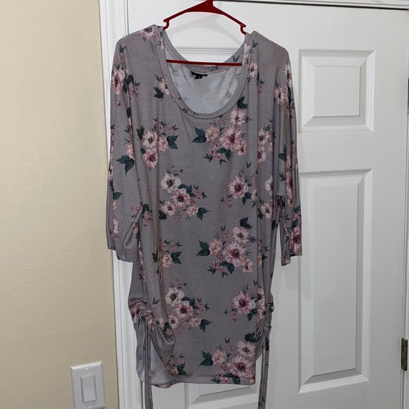 Torrid long sleeve - Picture 1 of 2